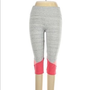 🟣 VICTORIA’S SECRET Angel Cropped Coral Yoga Leggings XL EUC